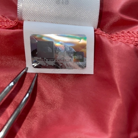 ⭐️HP⭐️SzXS The North Face Giacca Donna Fanorak in Spiced Coral Multi EUC - Picture 16 of 16